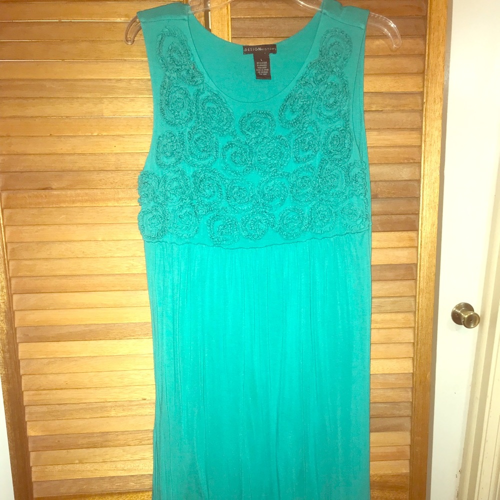 Sleeveless dress